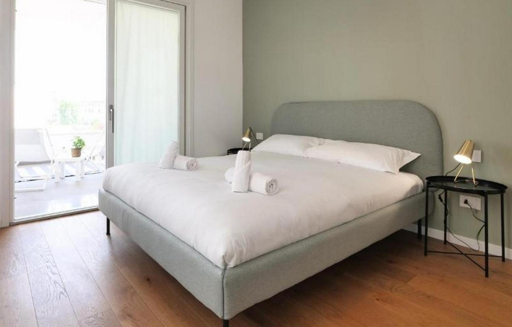 Lovely Terrace Apartment - Porta Romana District ميلان المظهر الخارجي الصورة