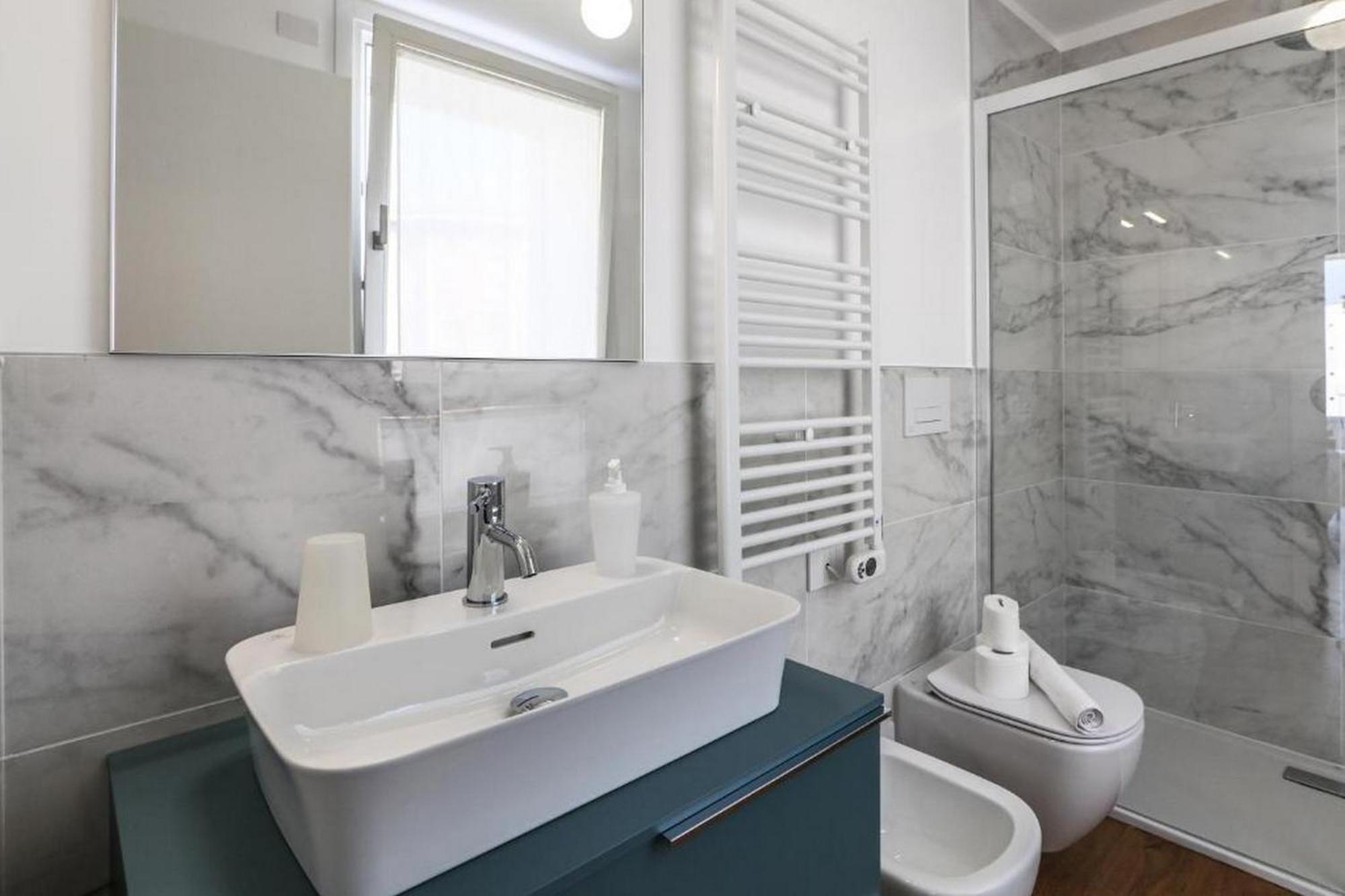 Lovely Terrace Apartment - Porta Romana District ميلان المظهر الخارجي الصورة